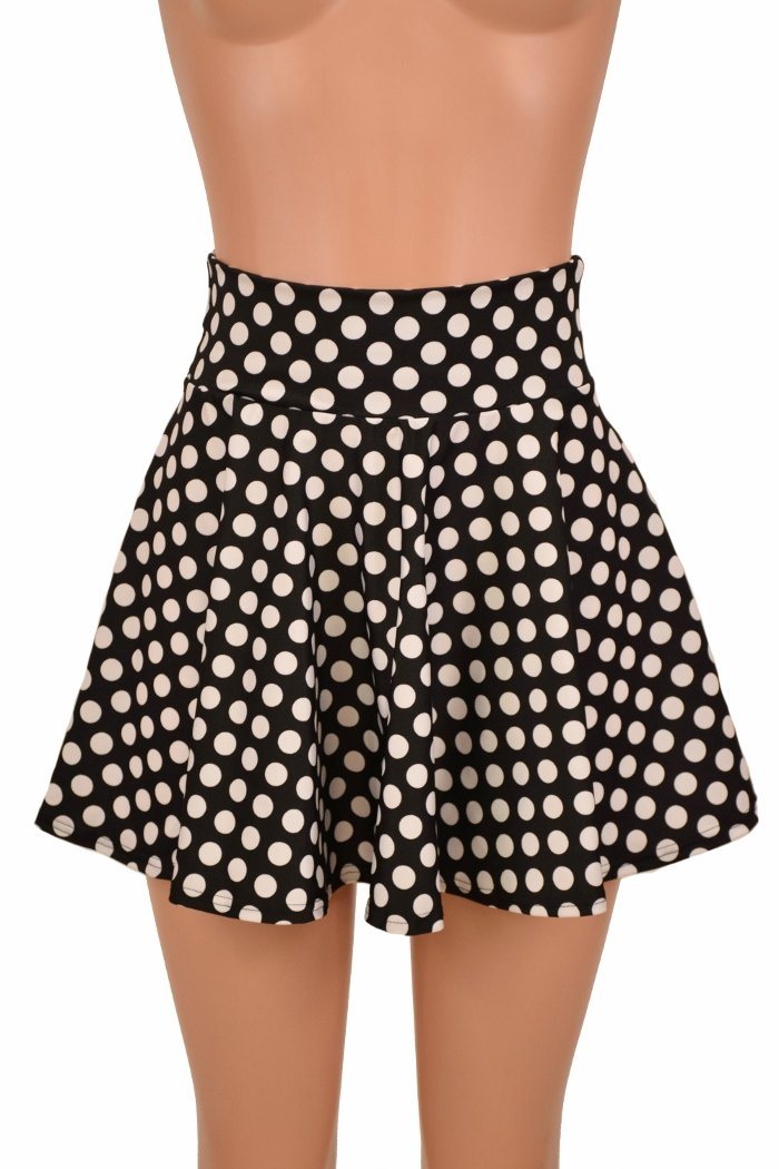 White mini skirt outlet with black polka dots