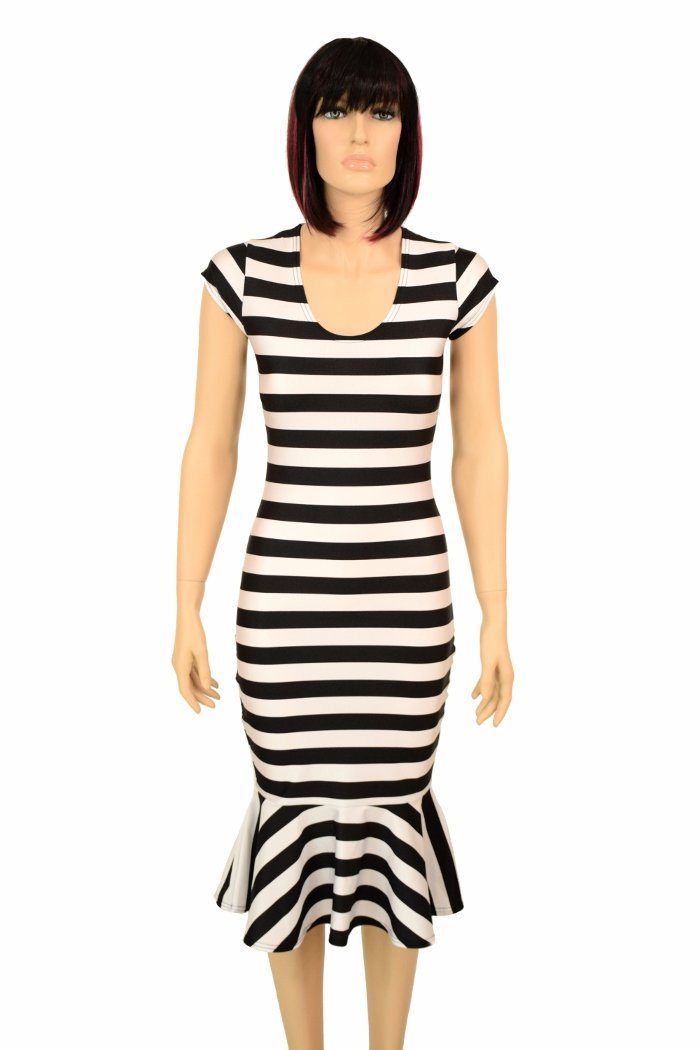 Black and 2025 white wiggle dress