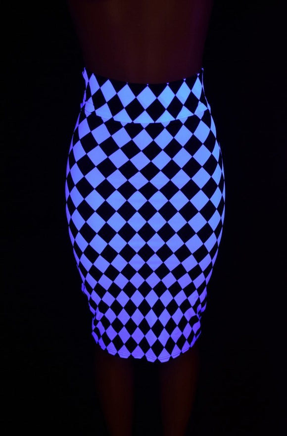 27" Diamond Print Pencil Skirt - Coquetry Clothing