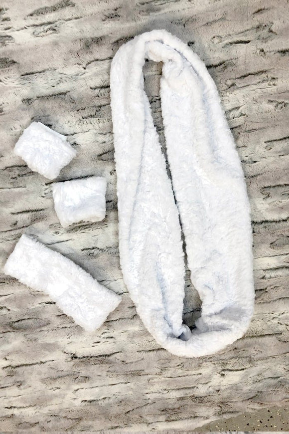 4PC White Minky Accessory Set - Coquetry Clothing